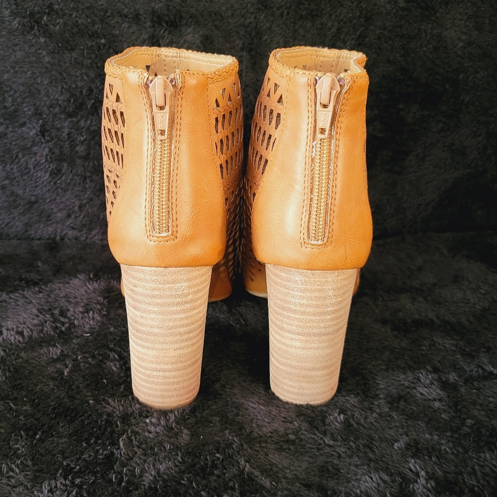 Booties - Picture 3 of 7